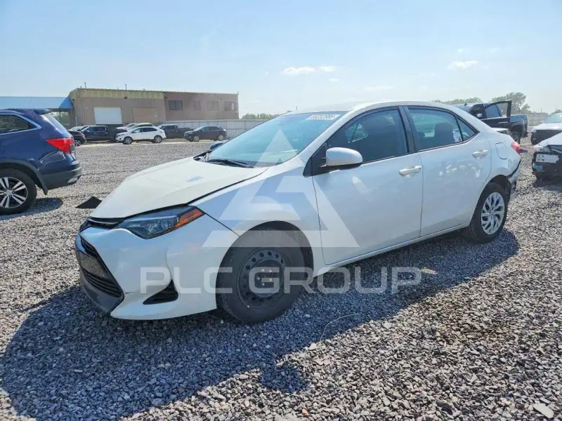 2018 Toyota COROLLA фото