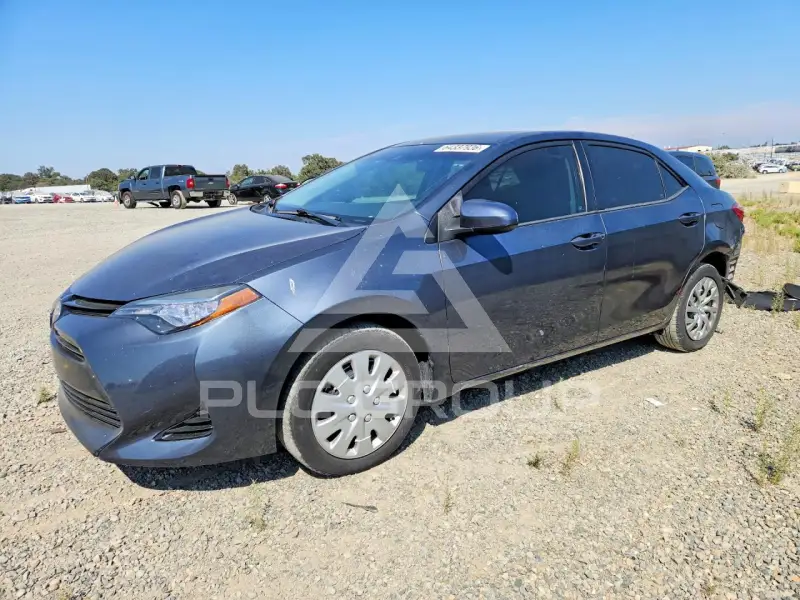 2018 Toyota COROLLA фото