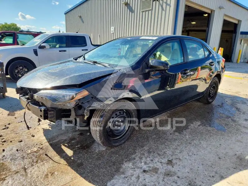 2018 Toyota COROLLA фото