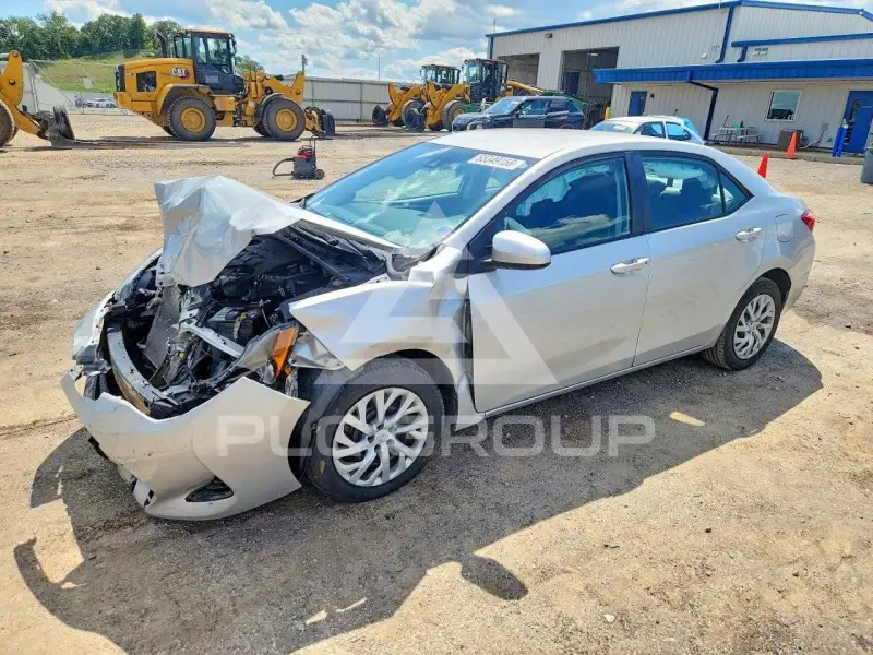 2018 Toyota COROLLA фото