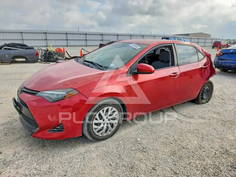 2018 Toyota COROLLA фото