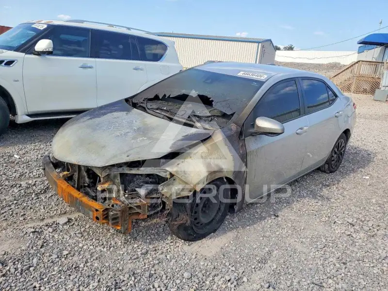 2018 Toyota COROLLA фото