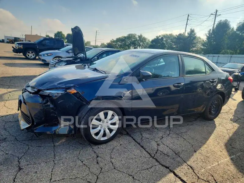 2018 Toyota COROLLA фото