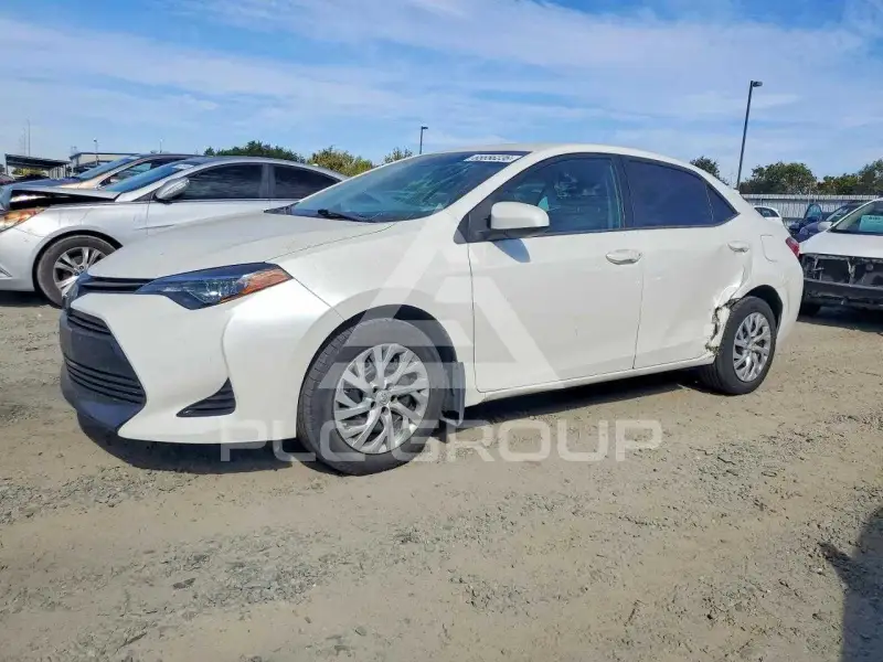 2018 Toyota COROLLA photo