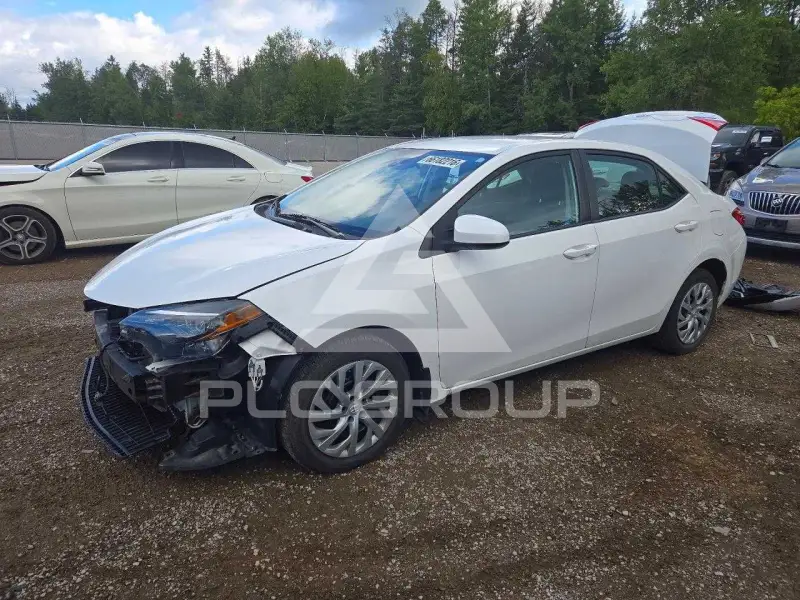 2018 Toyota COROLLA фото