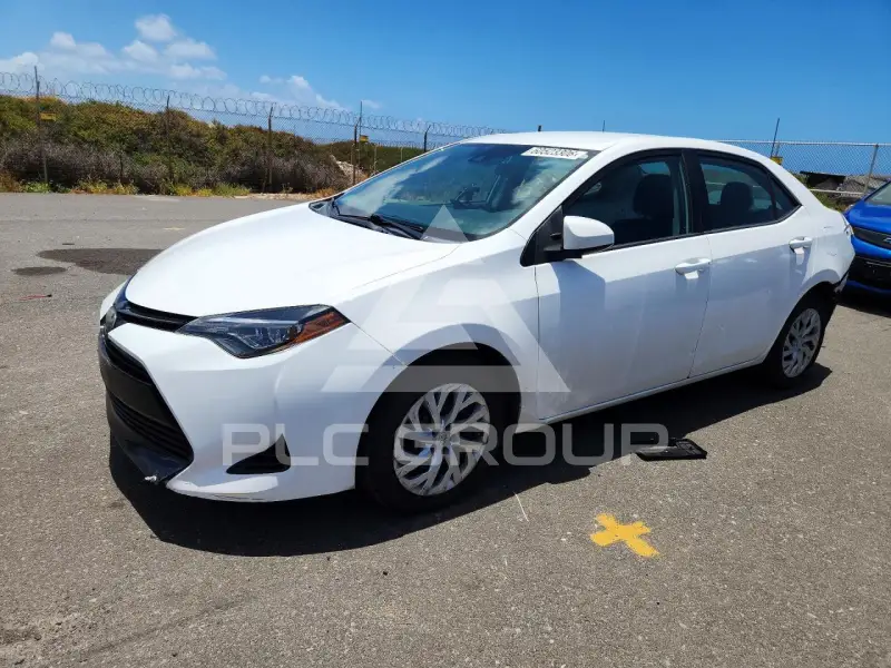 2018 Toyota COROLLA фото