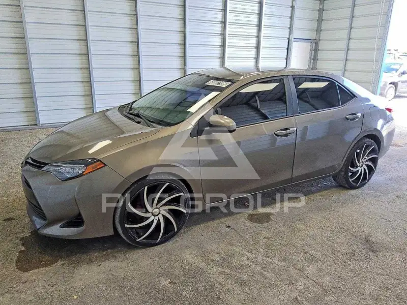 2018 Toyota COROLLA фото
