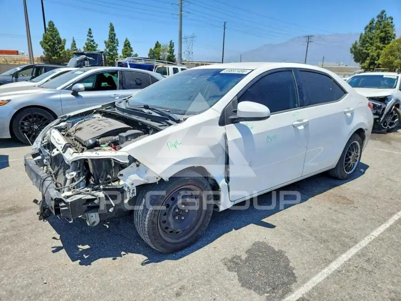 2018 Toyota COROLLA фото