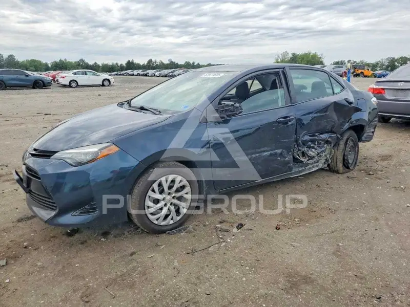 2018 Toyota COROLLA фото