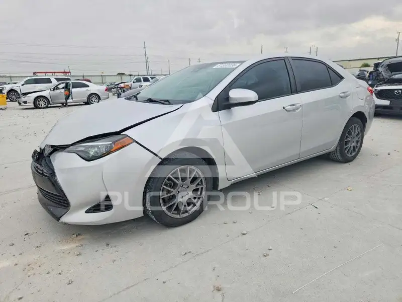 2018 Toyota COROLLA фото