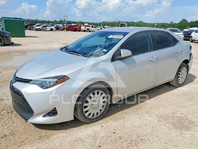 2018 Toyota COROLLA фото