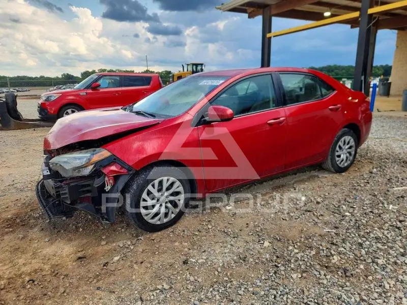 2018 Toyota COROLLA фото