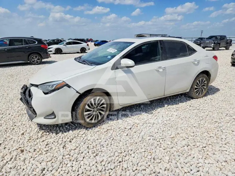 2018 Toyota COROLLA фото