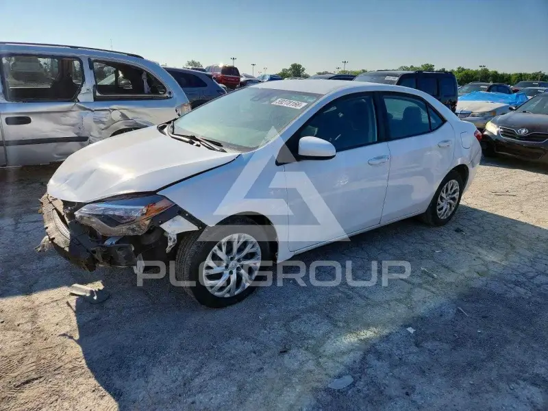 2018 Toyota COROLLA фото