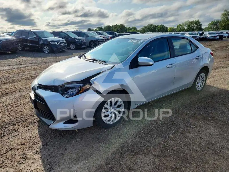 2018 Toyota COROLLA фото