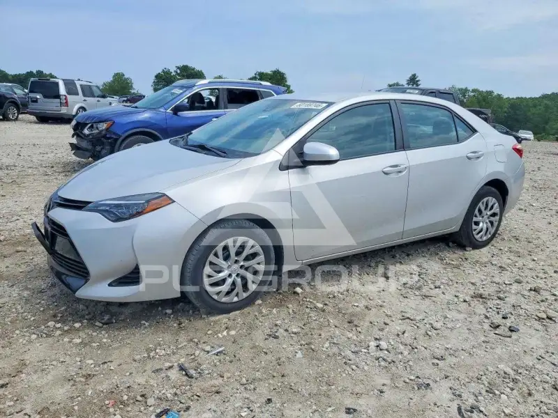 2018 Toyota COROLLA фото