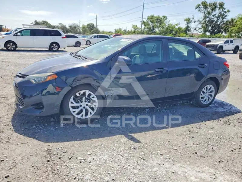 2018 Toyota COROLLA фото