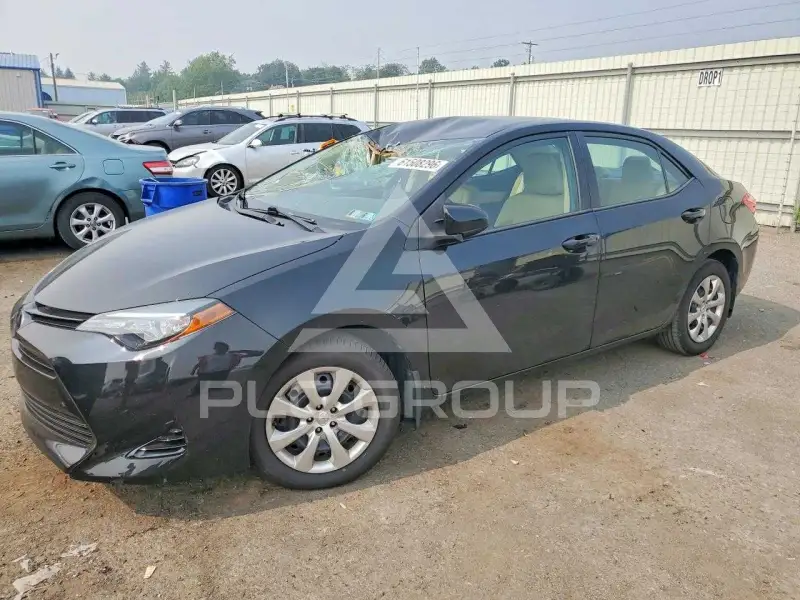 2018 Toyota COROLLA фото