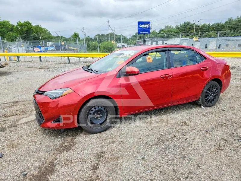 2018 Toyota COROLLA фото