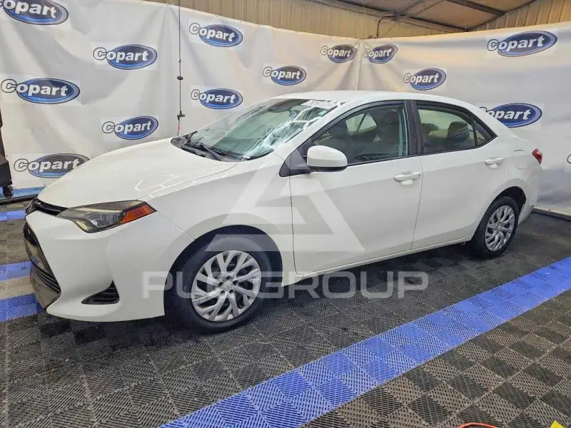 2018 Toyota COROLLA фото