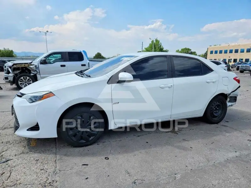2018 Toyota COROLLA фото
