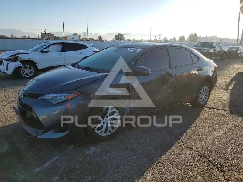 2018 Toyota COROLLA фото