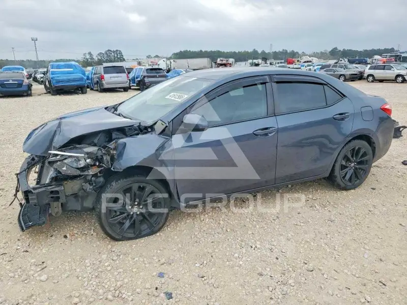2018 Toyota COROLLA photo