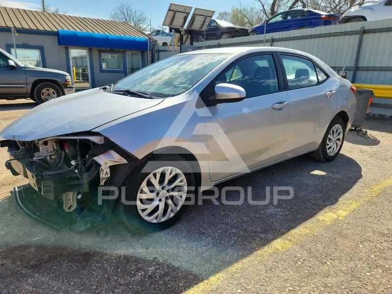 2018 Toyota COROLLA фото