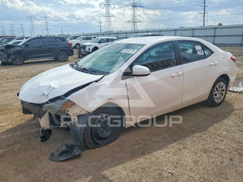 2018 Toyota COROLLA фото