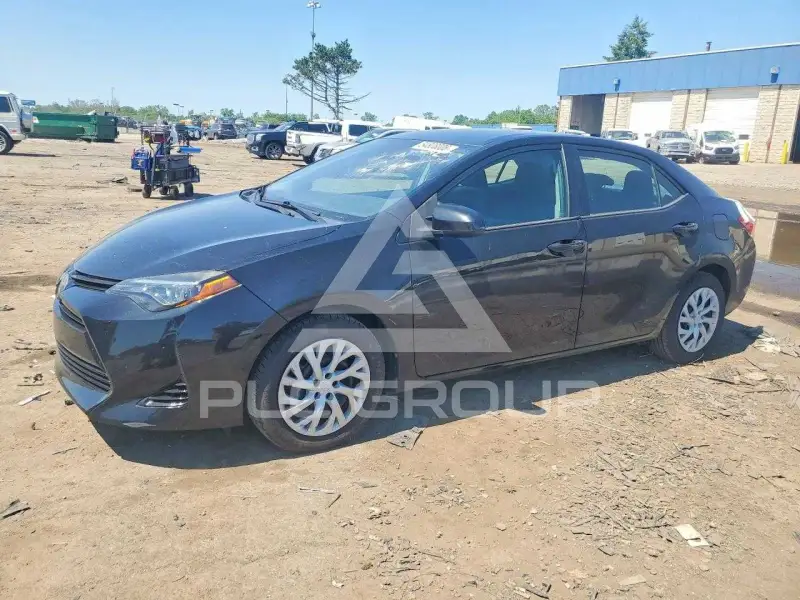 2018 Toyota COROLLA фото