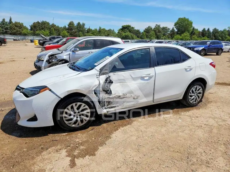 2018 Toyota COROLLA фото
