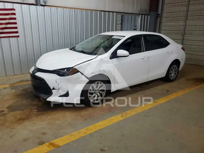 2018 Toyota COROLLA фото