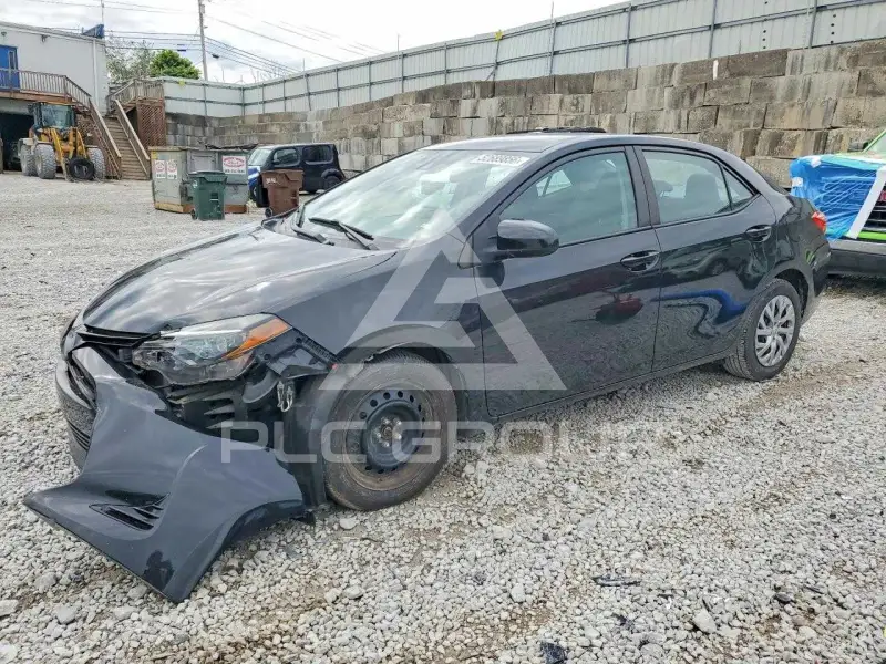 2018 Toyota COROLLA фото