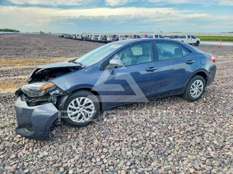 2018 Toyota COROLLA фото