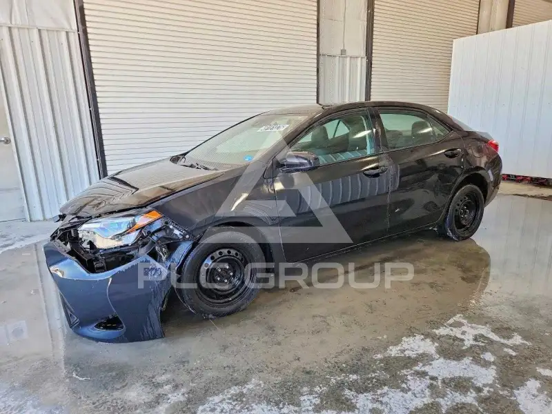 2018 Toyota COROLLA фото