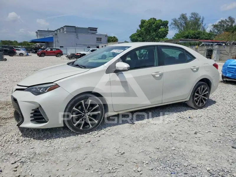 2018 Toyota COROLLA фото