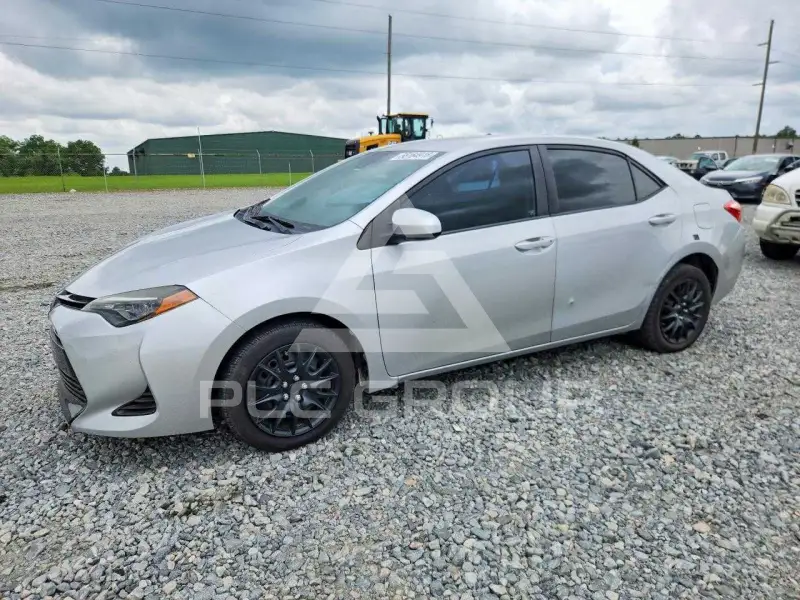 2018 Toyota COROLLA фото