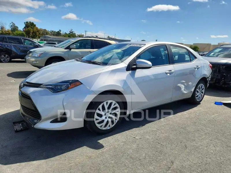 2018 Toyota COROLLA фото
