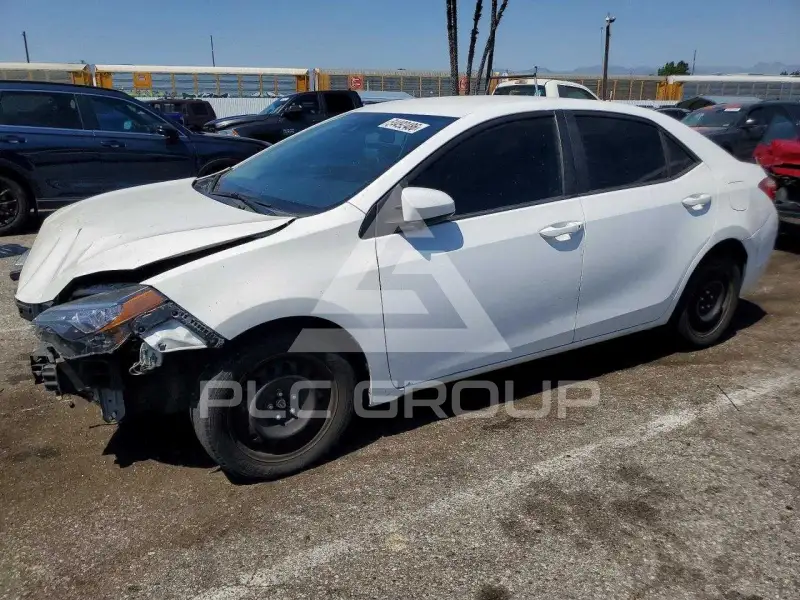 2018 Toyota COROLLA фото