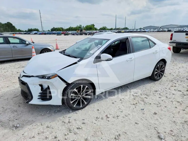 2018 Toyota COROLLA фото