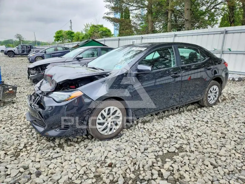 2018 Toyota COROLLA фото