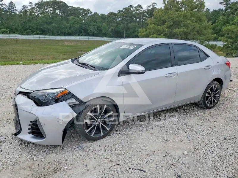 2018 Toyota COROLLA фото