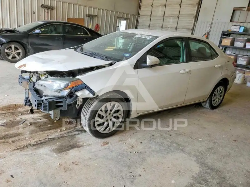 2018 Toyota COROLLA фото
