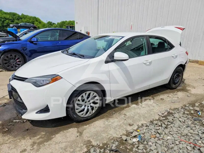 2018 Toyota COROLLA фото