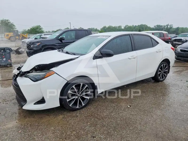 2018 Toyota COROLLA фото