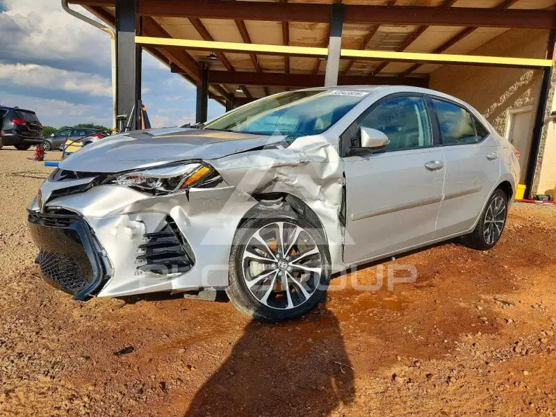 2018 Toyota COROLLA фото