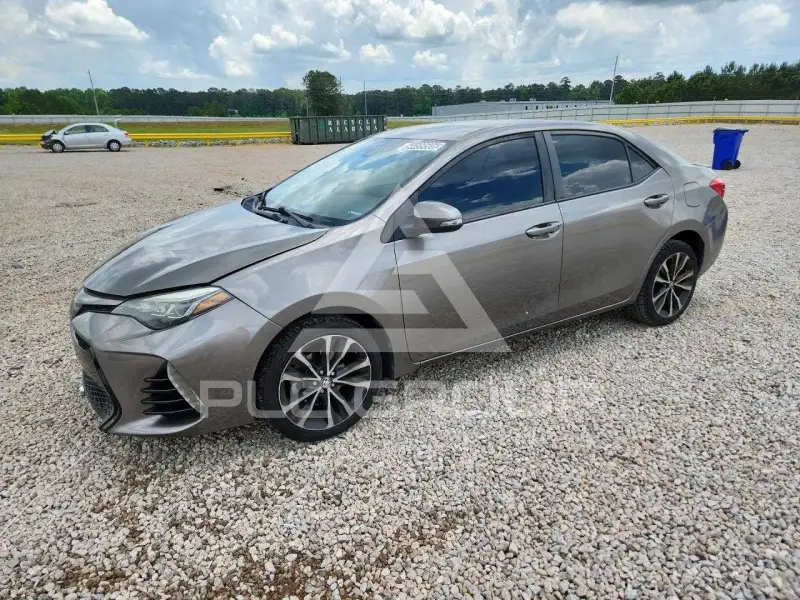 2018 Toyota COROLLA фото
