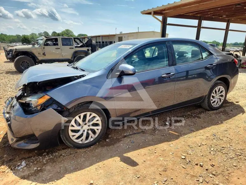 2018 Toyota COROLLA фото