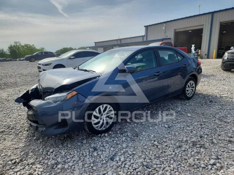 2018 Toyota COROLLA фото