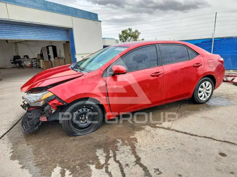 2018 Toyota COROLLA фото